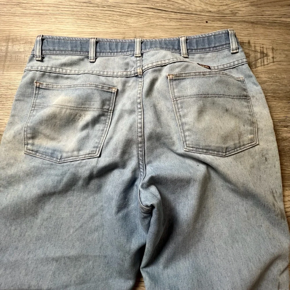 Wrangler Jeans Mens 33x29 Light Blue Distressed Workwear Straight Leg Q30‎